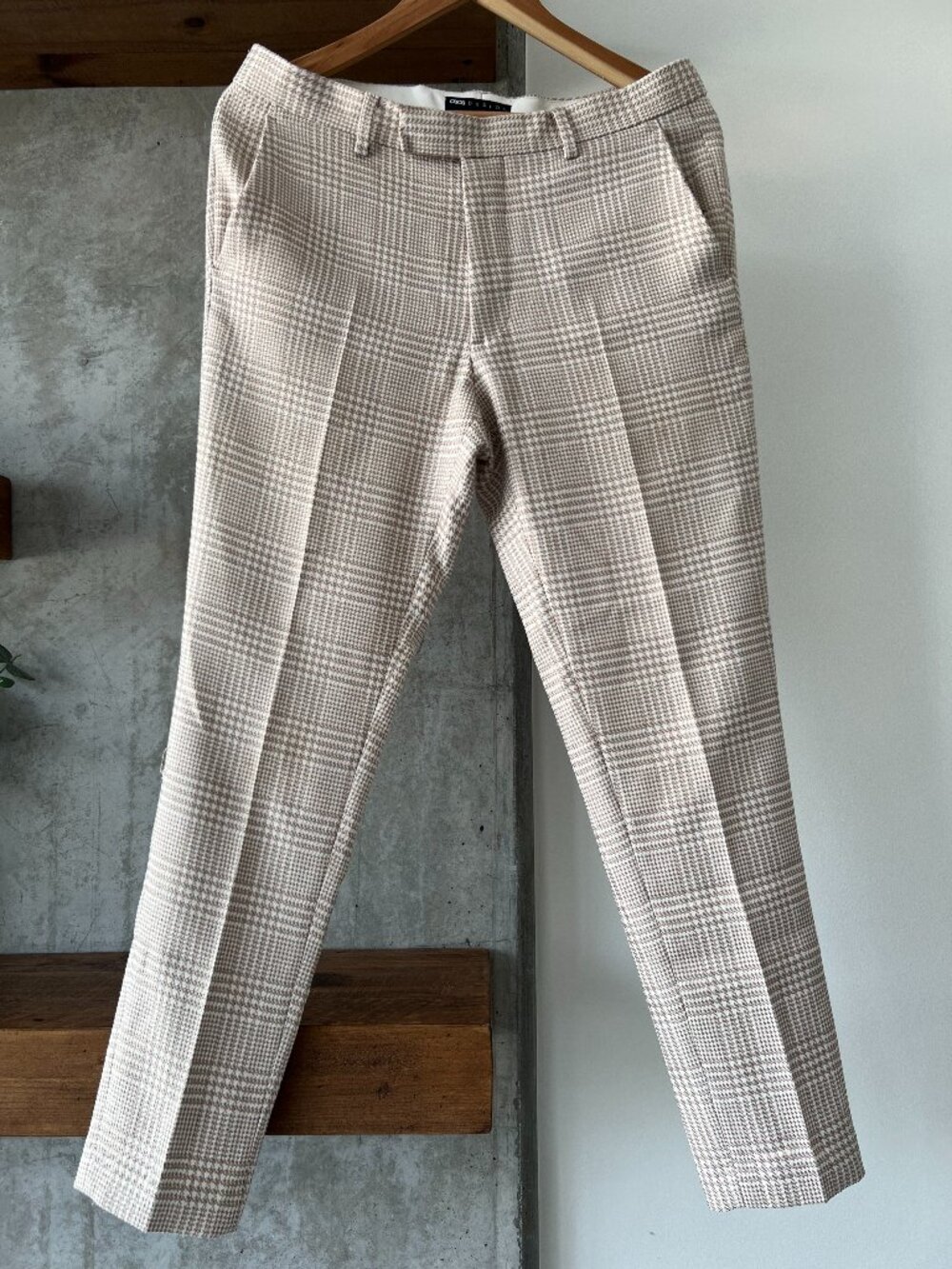 ASOS Design Tapered Suit Trousers / Dress Pants (W 32", L 30")
